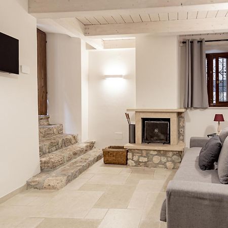 B&B Vico Suites Vico nel Lazio エクステリア 写真